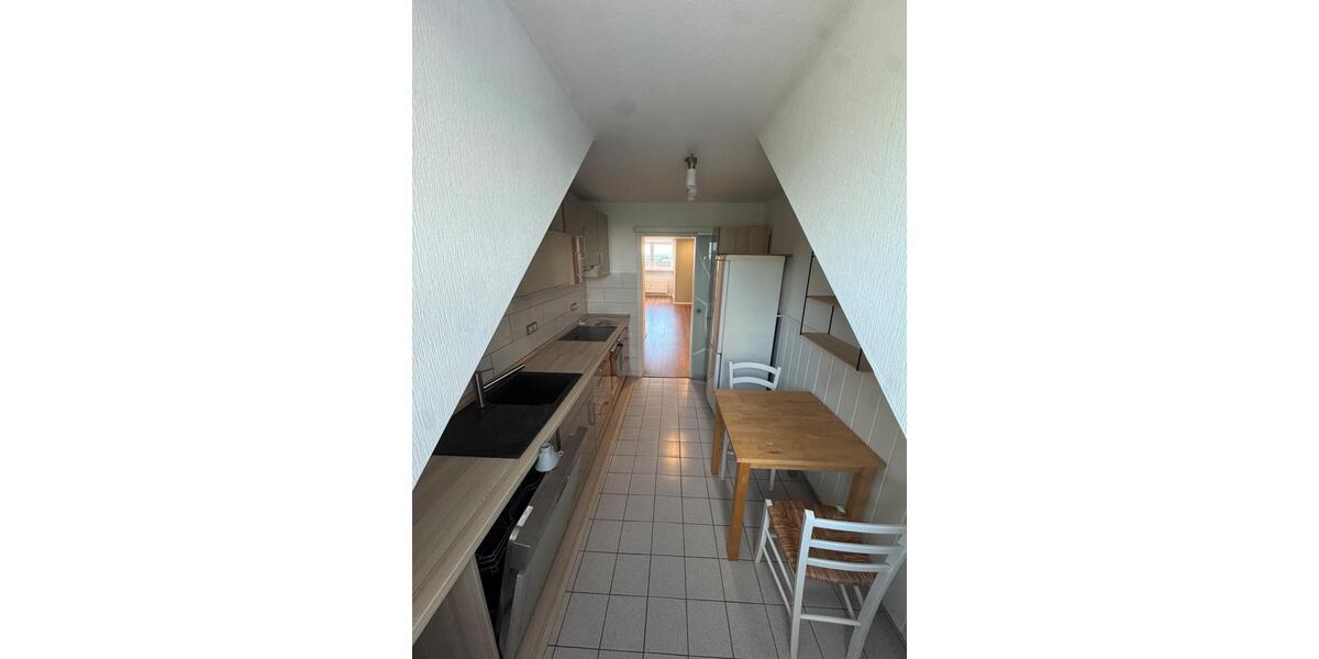 Dachgeschoßwohnung Wolfsburg Alt-Wolfsburg - 3 Zimmer, 65 m&sup2;, 700&euro; | Angebot:26606682