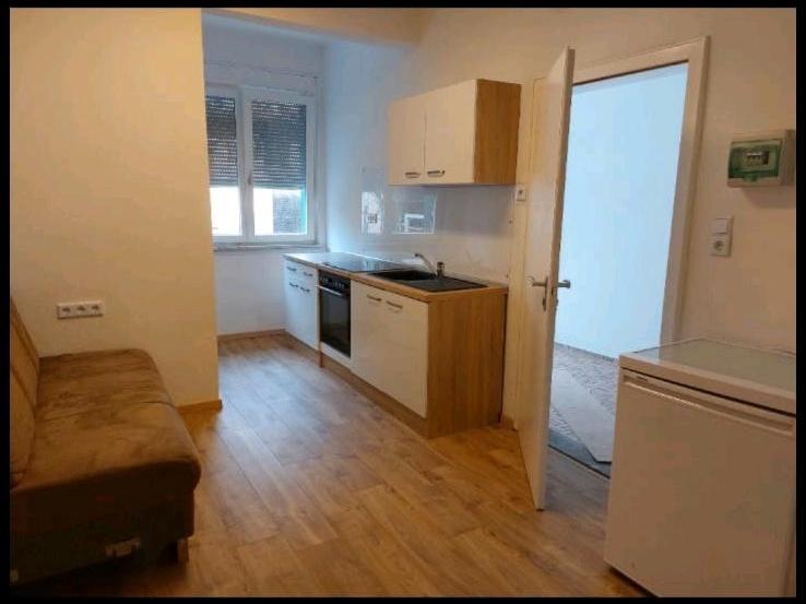 Etagenwohnung Schweinfurt Bellevue - 1 Zimmer, 25 m&sup2;, 460&euro; | Angebot:25876477