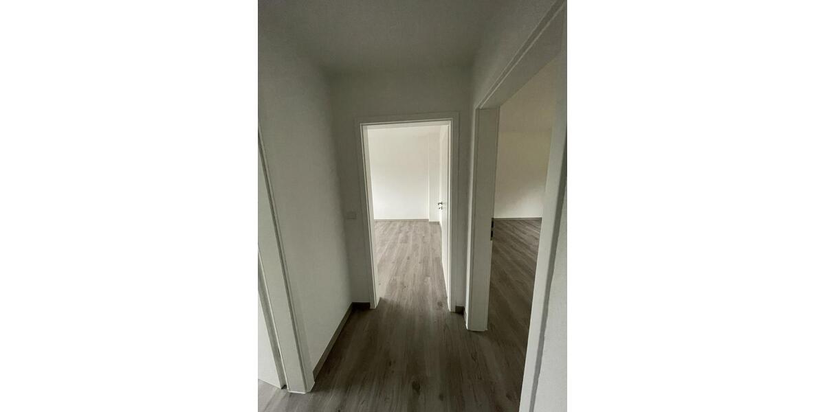 Dachgeschoßwohnung Lüdenscheid - 3 Zimmer, 70 m&sup2;, 600&euro; | Angebot:25044436