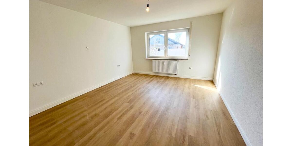Erdgeschoßwohnung Rheinhausen - 4 Zimmer, 130 m&sup2;, 1.500&euro; | Angebot:25915744