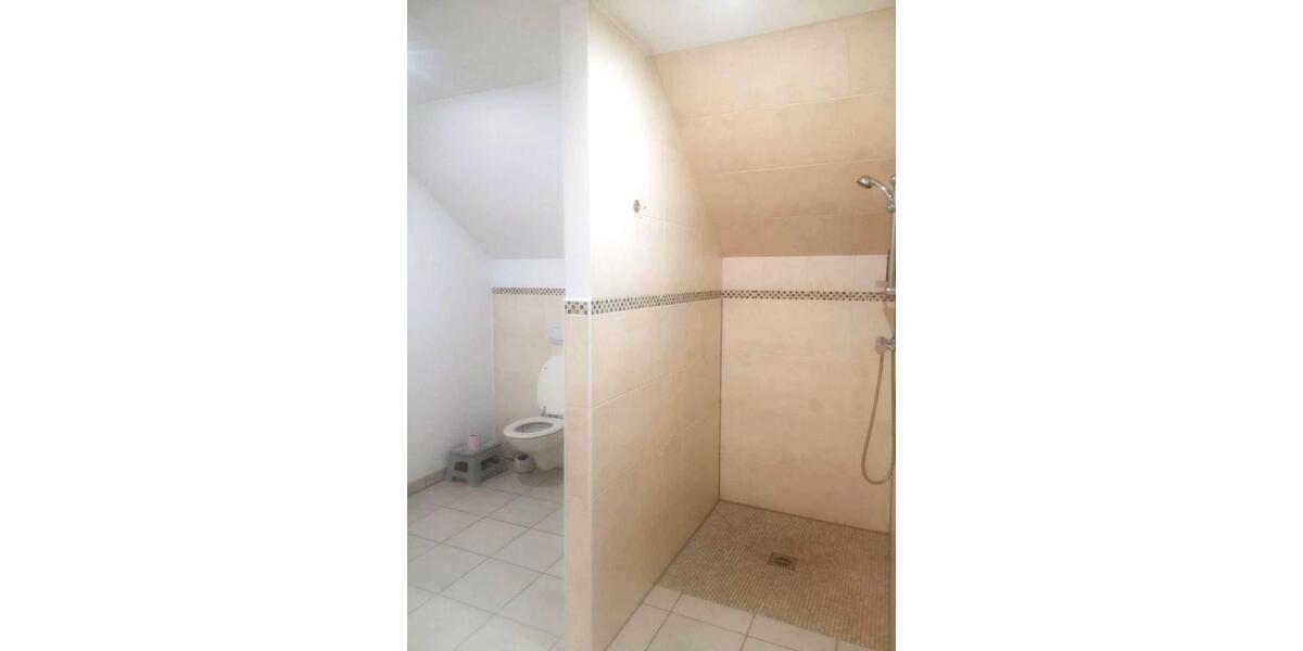 Etagenwohnung Gummersbach Berstig Süd - 2 Zimmer, 90 m&sup2;, 590&euro; | Angebot:26615573