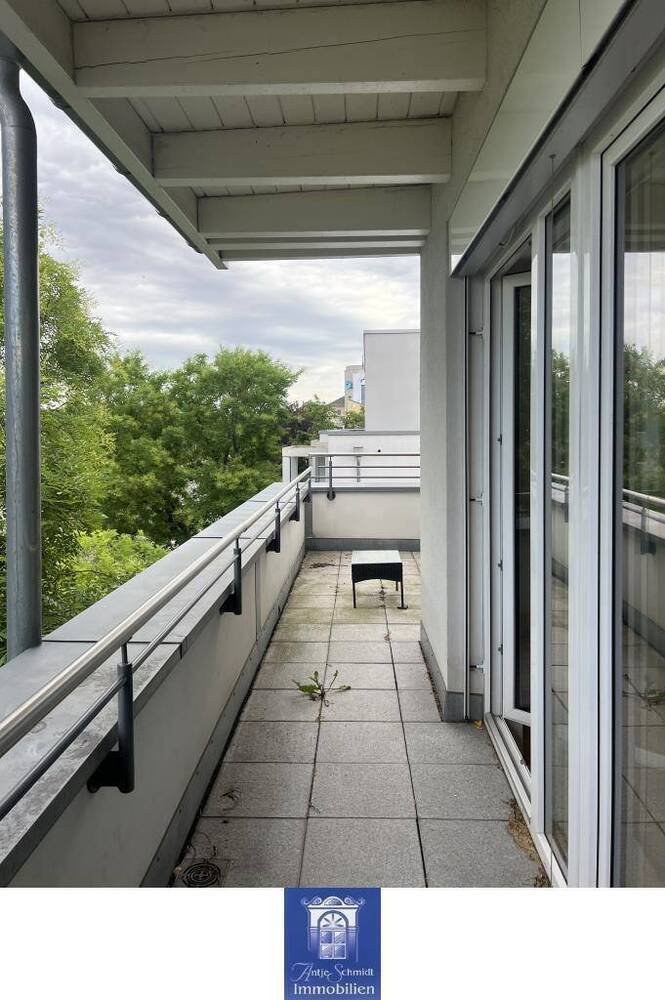 Himmlische Wohnung mit großer Dachterrasse, Fußbodenheizung und Lift!