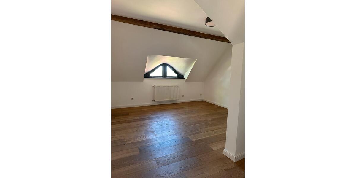 Dachgeschoßwohnung Sellin - 3 Zimmer, 95 m&sup2;, 1.100&euro; | Angebot:26637146