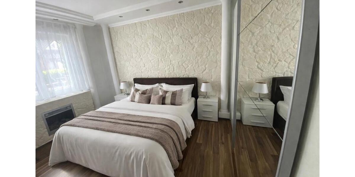 Bungalow Porta Westfalica - 5 Zimmer, 142 m&sup2;, 1.900&euro; | Angebot:26051075