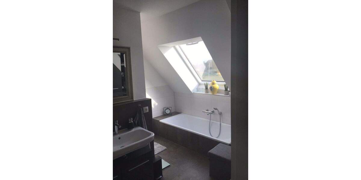 Doppelhaushälfte Hollenbek - 4 Zimmer, 119 m&sup2;, 1.600&euro; | Angebot:25755239