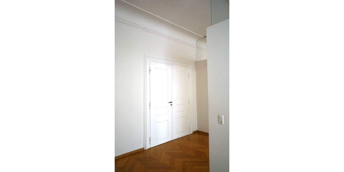 Gewerbeobjekt Regensburg Innenstadt - 4 Zimmer, 128 m&sup2;, 1.650&euro; | Angebot:25780201