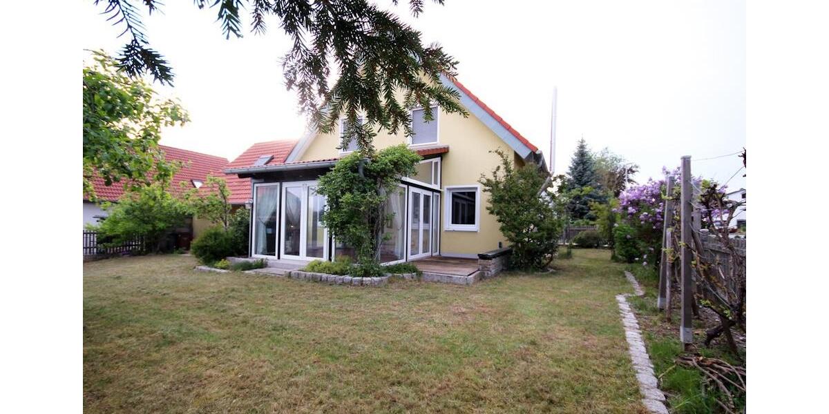 Einfamilienhaus Schlüsselfeld - 6.5 Zimmer, 150 m&sup2;, 1.700&euro; | Angebot:26539127