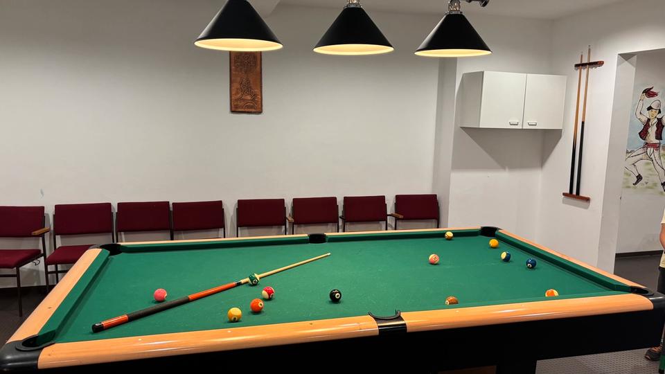 120 m2 Lokal zu vermieten zimmer