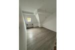 Neu renovierte DG Wohnung in attraktiver Lage zimmer