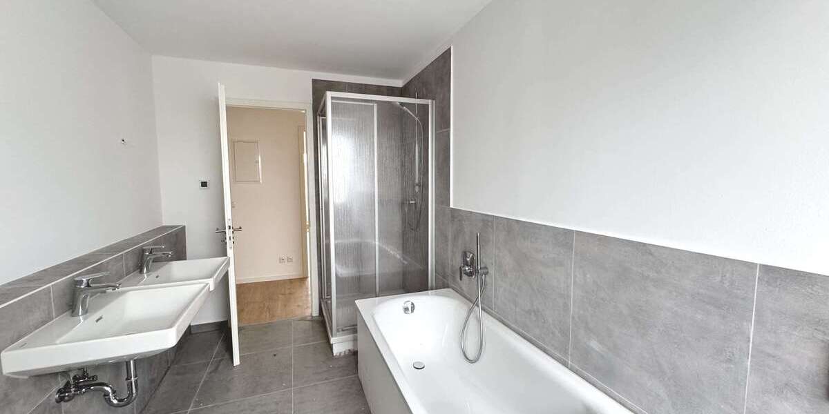 Etagenwohnung Magdeburg Altstadt - 3 Zimmer, 88 m&sup2;, 1.138&euro; | Angebot:26299312