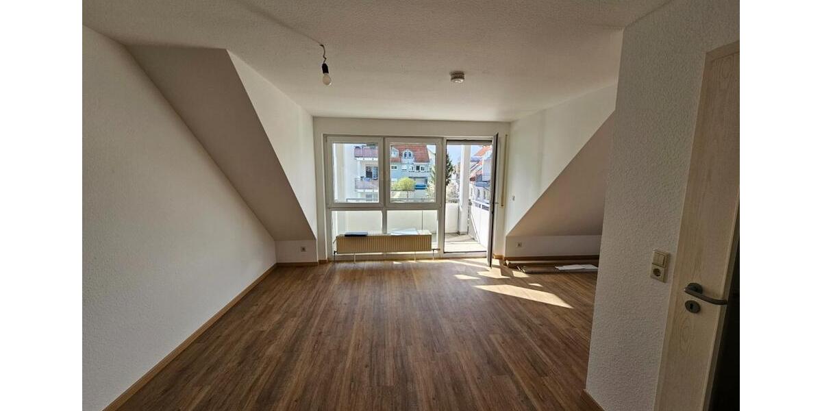 Dachgeschoßwohnung Pfullendorf - 1 Zimmer, 32 m&sup2;, 625&euro; | Angebot:25718986