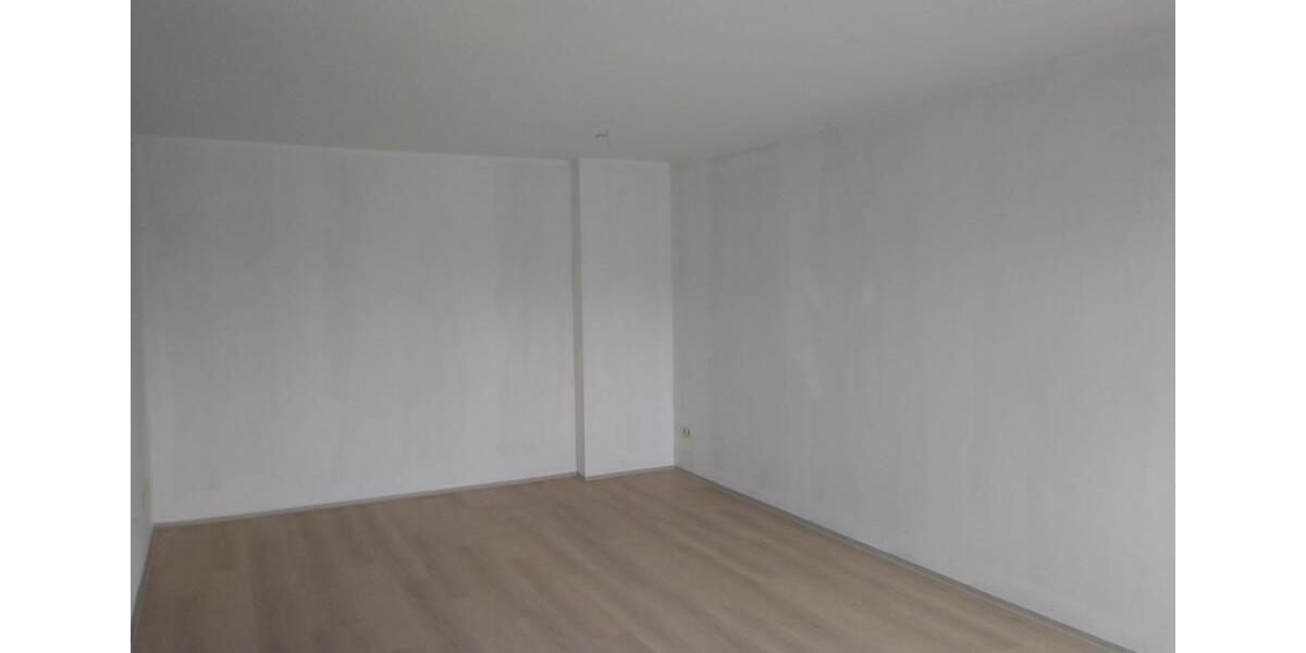 Erdgeschoßwohnung Hemmoor - 2.5 Zimmer, 70 m&sup2;, 600&euro; | Angebot:26547820