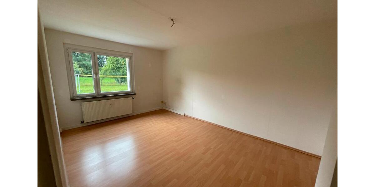 Etagenwohnung Hohenstein-Ernstthal Ernstthal - 1 Zimmer, 35 m&sup2;, 170&euro; | Angebot:12319740