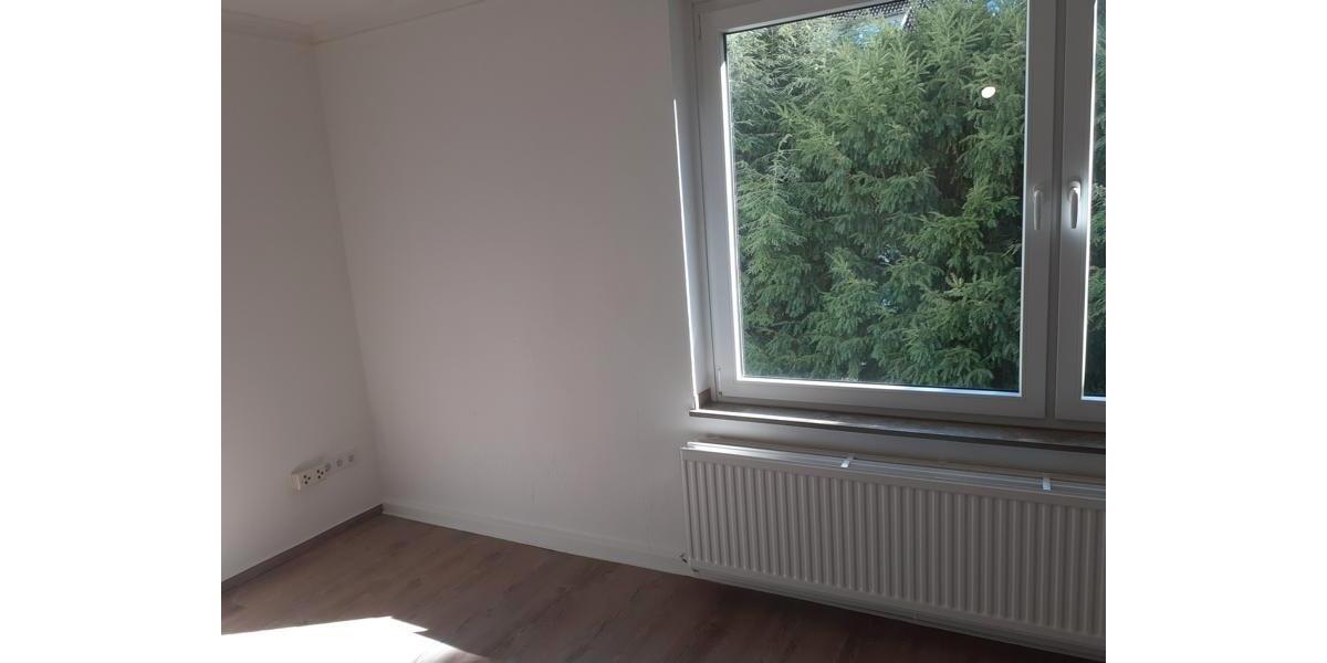 Etagenwohnung Neuss - 1 Zimmer, 33 m&sup2;, 550&euro; | Angebot:26561681