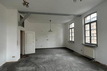 4 Zimmer Wohnung mit Garage zimmer