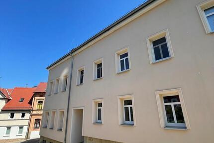 4-Raum-Wohnung mit Balkon und Arbeitszimmer – komplett saniert 4 zimmer