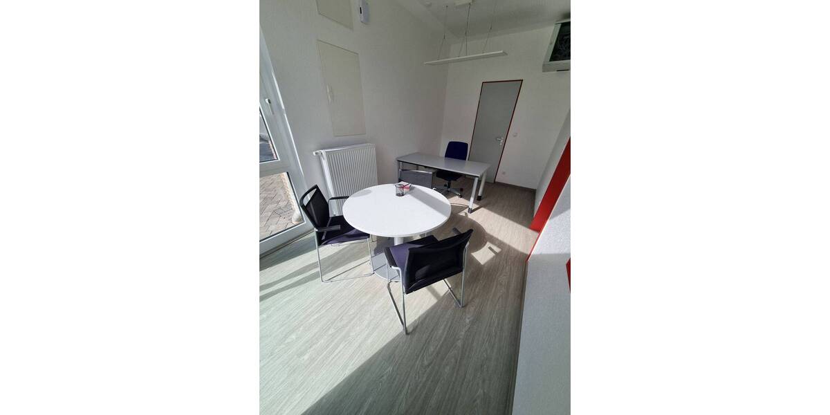 Gewerbeobjekt Meschede - 1 Zimmer, 178 m&sup2;, 1.246&euro; | Angebot:25749571