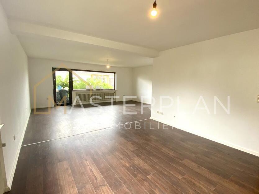 Großzügige, helle 3ZKB Wohnung mit Balkon und EBK