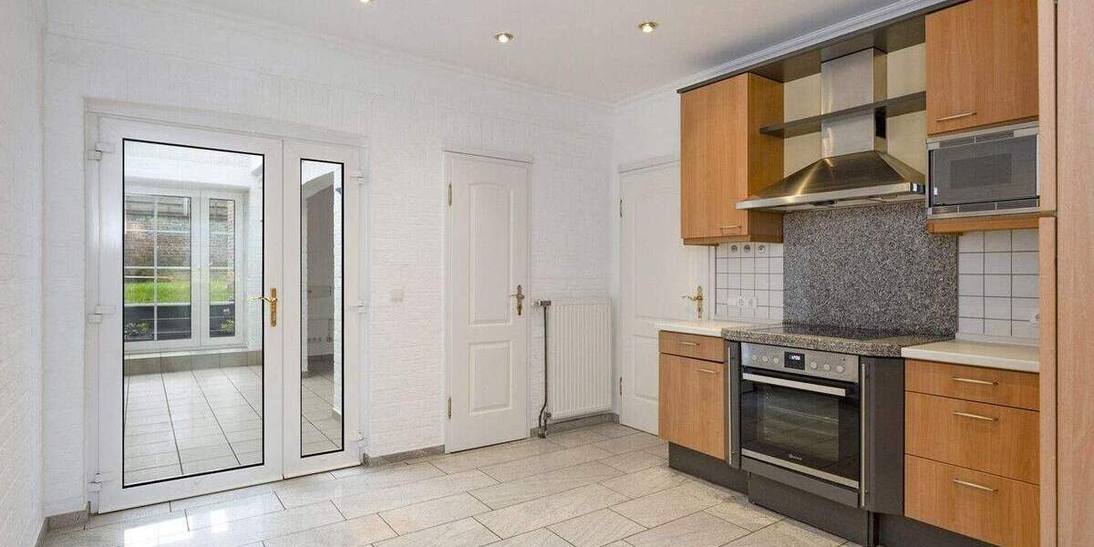 Einfamilienhaus Selfkant / Süsterseel Süsterseel - 6 Zimmer, 220 m&sup2;, 2.400&euro; | Angebot:25746554