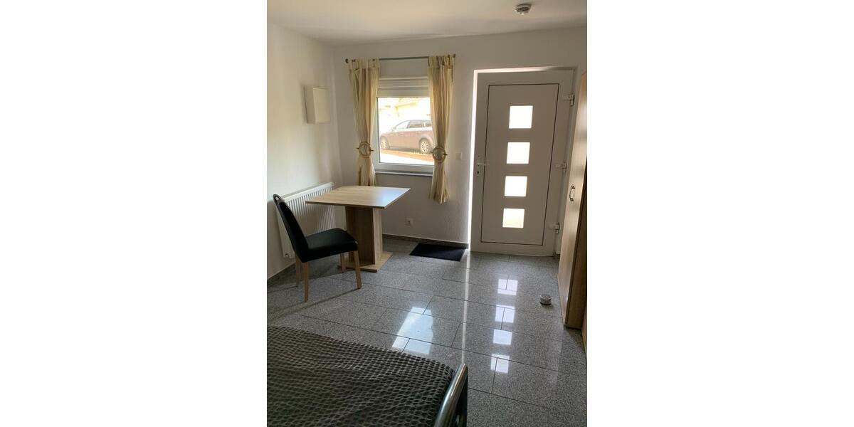 Wohnen auf Zeit Hürth - 1 Zimmer, 19 m&sup2;, 640&euro; | Angebot:25173924