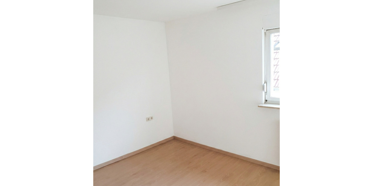 Etagenwohnung Bad Mergentheim - 4 Zimmer, 85 m&sup2;, 800&euro; | Angebot:25332641