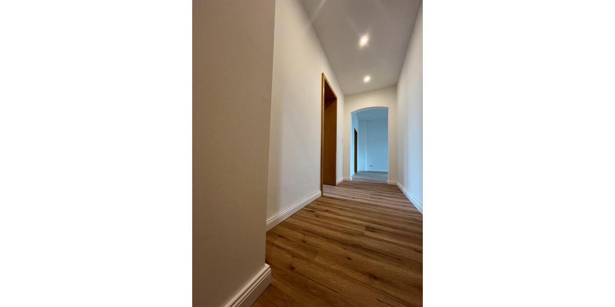 Etagenwohnung Bochum Bochum-Südwest - 3 Zimmer, 70 m&sup2;, 895&euro; | Angebot:26049772