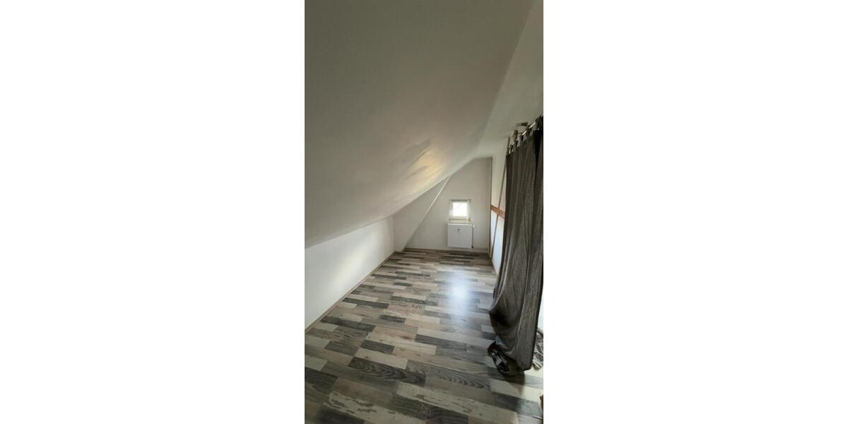 Dachgeschoßwohnung Zehdenick - 3 Zimmer, 80 m&sup2;, 950&euro; | Angebot:26645246