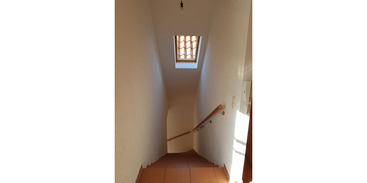 Dachgeschoßwohnung Springe - 3.5 Zimmer, 100 m&sup2;, 800&euro; | Angebot:26632679