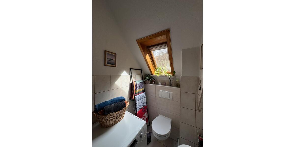 Dachgeschoßwohnung Aue-Bad Schlema Bad Schlema - 2.5 Zimmer, 61 m&sup2;, 336&euro; | Angebot:25872866