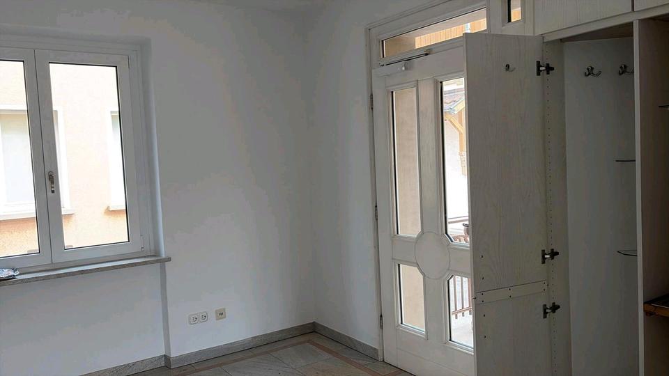 Erdgeschoßwohnung Mellrichstadt - 4 Zimmer, 100 m&sup2;, 750&euro; | Angebot:25902234