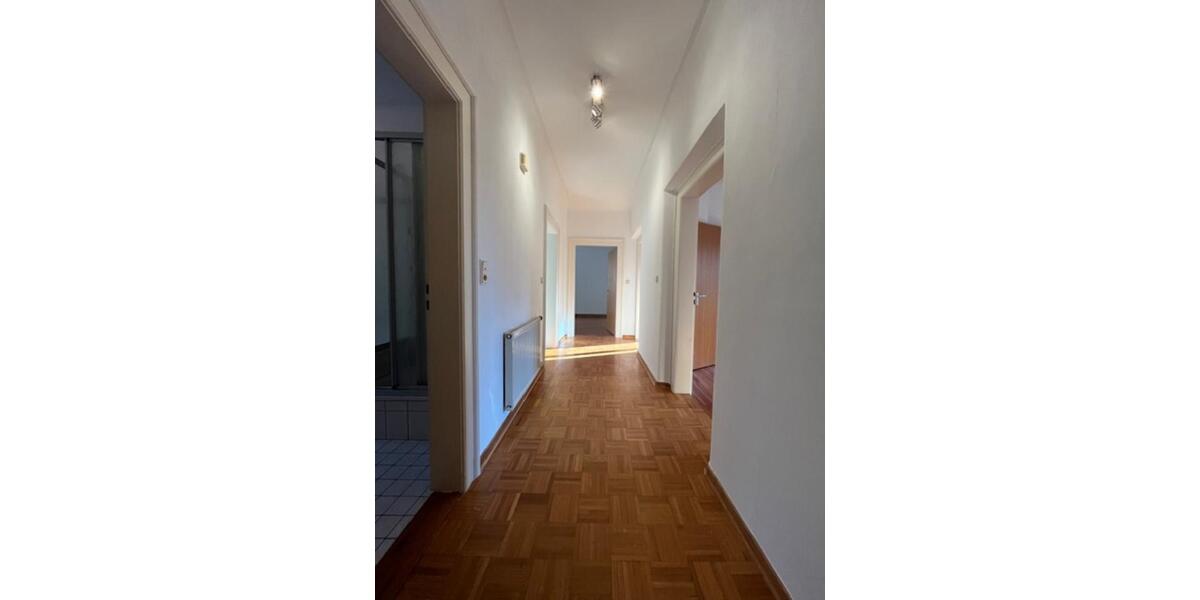 Erdgeschoßwohnung Bad Neustadt an der Saale - 3 Zimmer, 85 m&sup2;, 825&euro; | Angebot:22941236