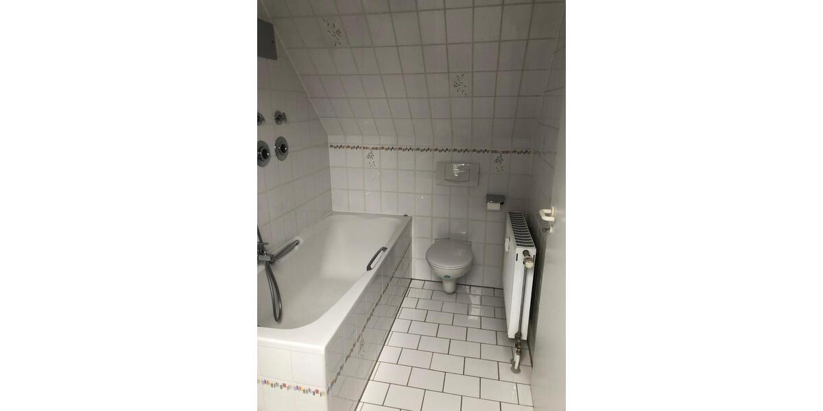 Maisonettenwohnung Gundelsheim - 2.5 Zimmer, 76 m&sup2;, 850&euro; | Angebot:24605092