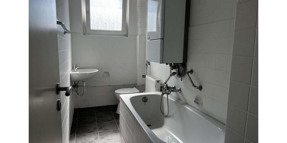 Etagenwohnung Gelsenkirchen Gelsenkirchen-Mitte - 3 Zimmer, 62 m&sup2;, 375&euro; | Angebot:26665024