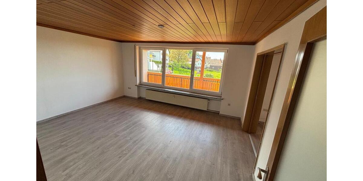 Etagenwohnung Flossenbürg - 5 Zimmer, 100 m&sup2;, 700&euro; | Angebot:26636148