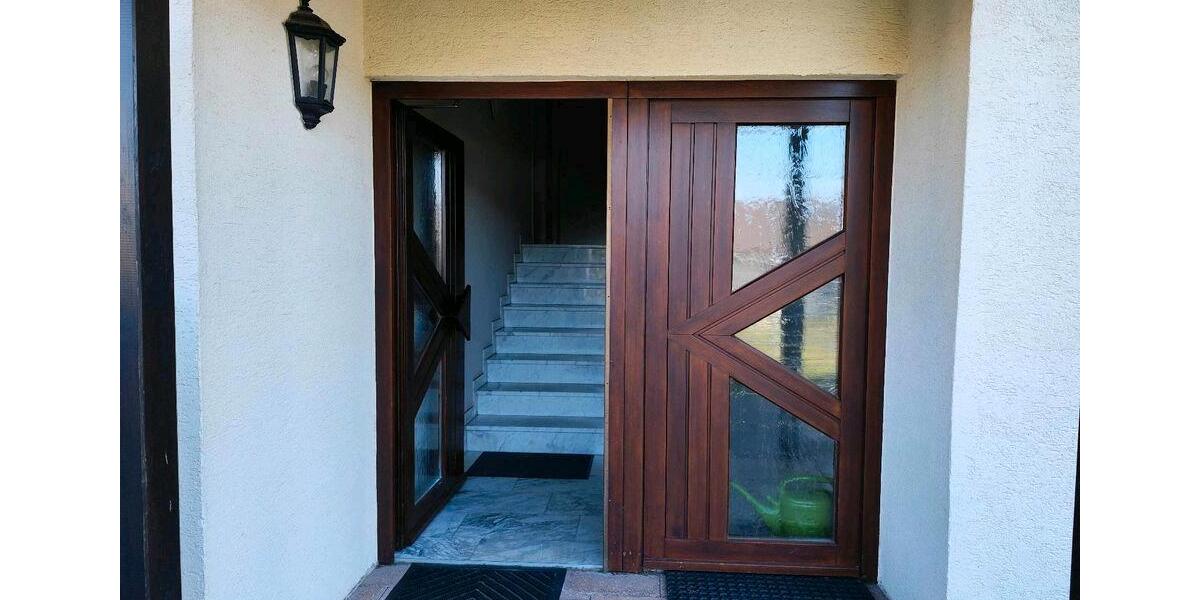 Dachgeschoßwohnung Neuenbürg - 2.5 Zimmer, 68 m&sup2;, 990&euro; | Angebot:26050721