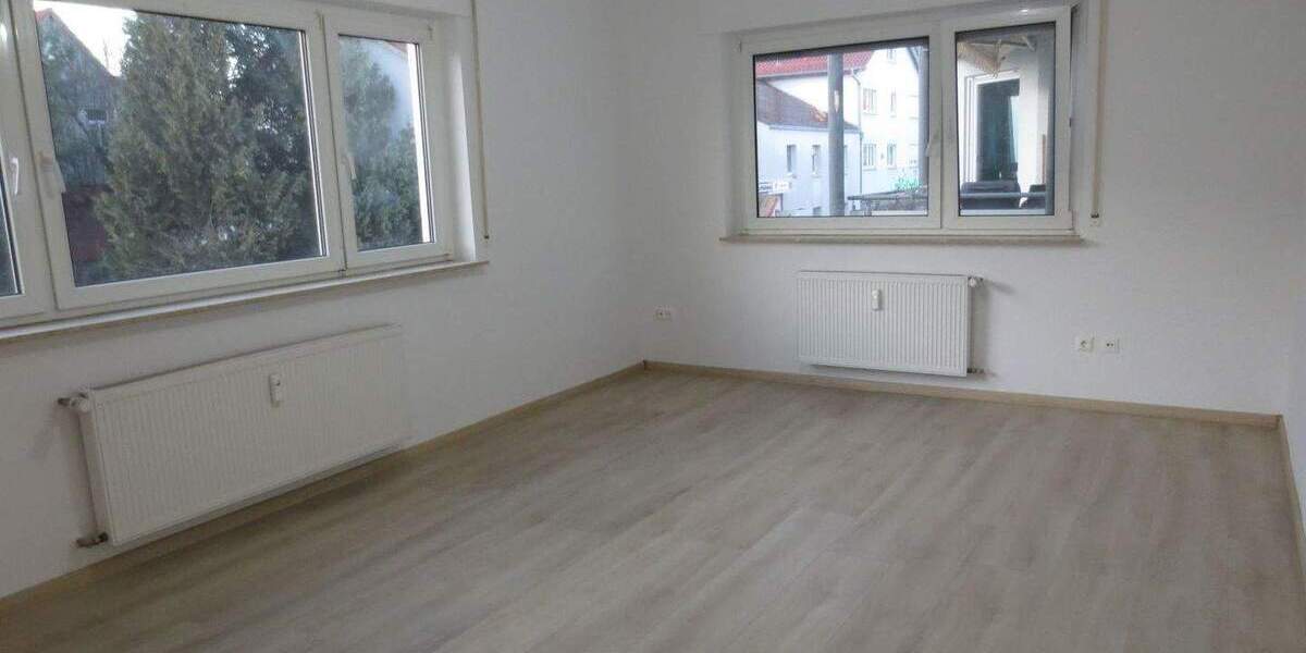 Etagenwohnung Salach - 3 Zimmer, 77 m&sup2;, 690&euro; | Angebot:25776656