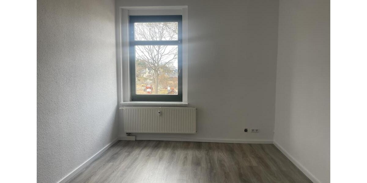 Etagenwohnung Eibenstock - 3 Zimmer, 84 m&sup2;, 440&euro; | Angebot:25879863