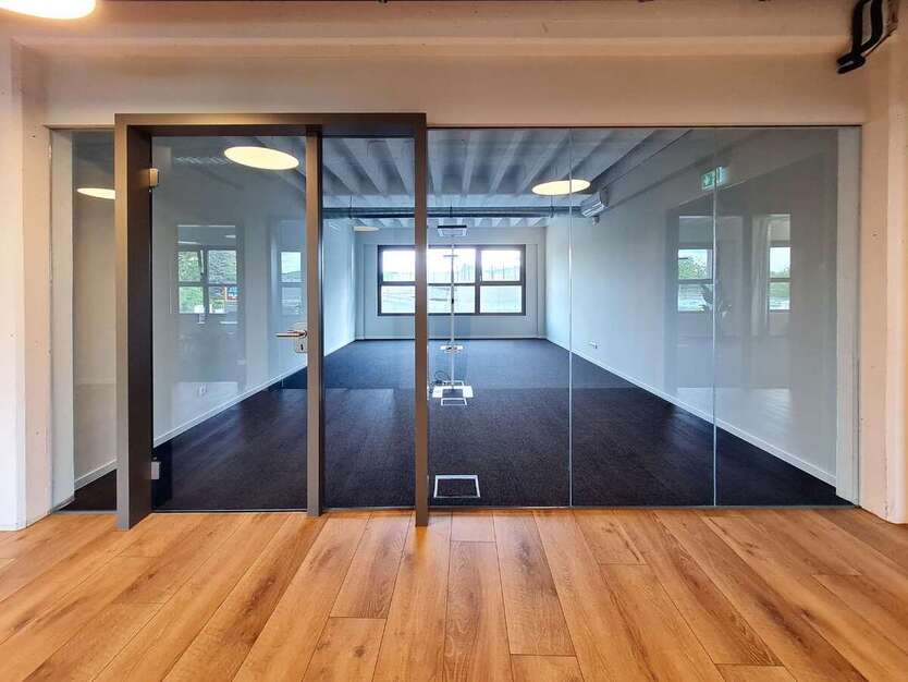 Büro in Stuttgart 3.199 € 200 m² zimmer