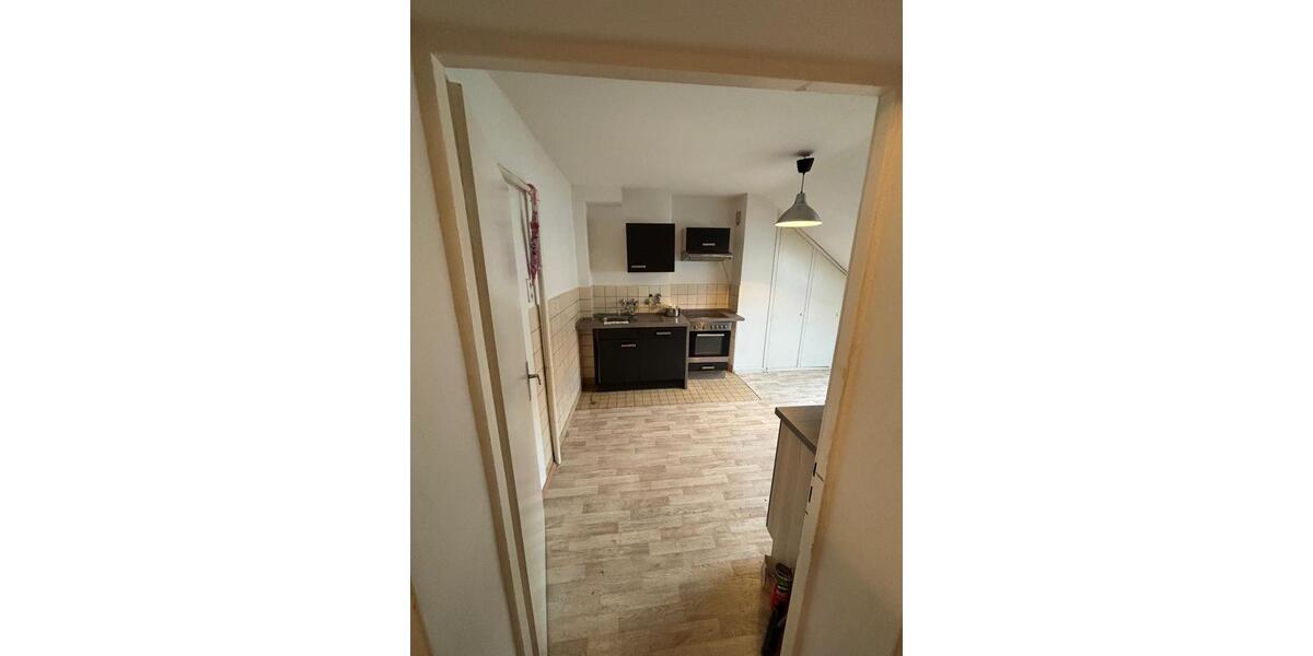 Dachgeschoßwohnung Kassel Fasanenhof - 26 Zimmer, 85 m&sup2;, 690&euro; | Angebot:25975715