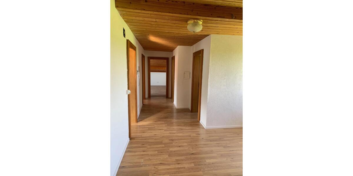 Dachgeschoßwohnung Lengenwang - 2 Zimmer, 90 m&sup2;, 810&euro; | Angebot:25868429