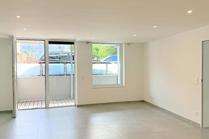 2,5-Zimmer-Wohnung mit Aufzug, Terrasse, Küche und Stellplatz zimmer