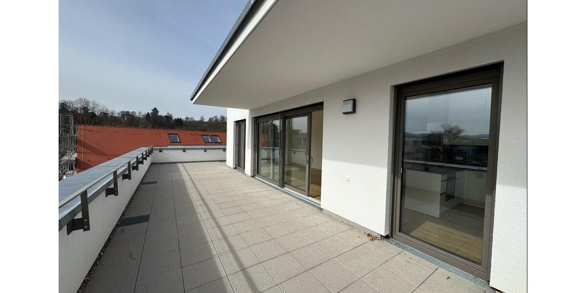 Dachgeschoßwohnung Nürtingen - 2 Zimmer, 105 m&sup2;, 1.567&euro; | Angebot:25972052