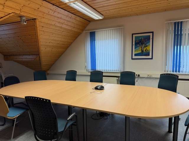 Gewerbeobjekt Roes - 400&euro; | Angebot:26159675