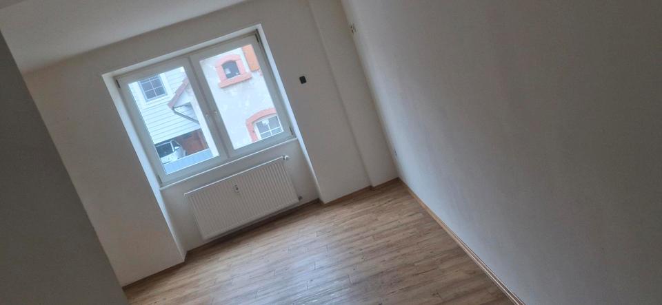 Etagenwohnung Neustadt an der Weinstraße Duttweiler - 1 Zimmer, 75 m&sup2;, 950&euro; | Angebot:26491048