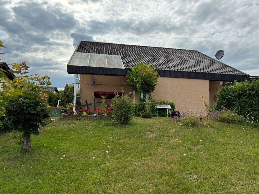 Großzügige Wohnung am Bostalsee mit großem Garten