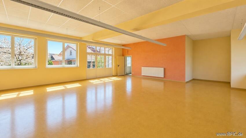 Gewerbeobjekt Moorenweis Römertshofen - 3 Zimmer, 95 m&sup2;, 1.500&euro; | Angebot:26742025
