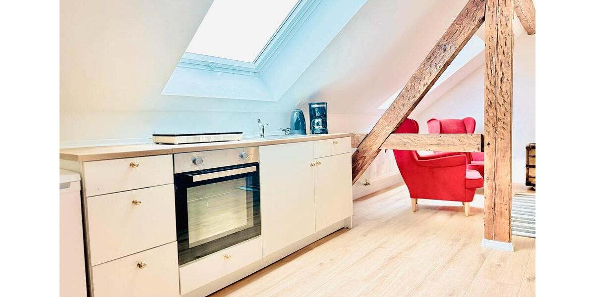 Dachgeschoßwohnung Saarbrücken - 2 Zimmer, 65 m&sup2;, 1.170&euro; | Angebot:26019980