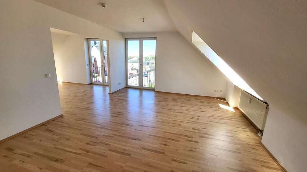 Wohnung zum Mieten in Schkeuditz 1.714 € 155.88 m²