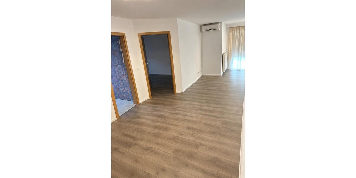 Erdgeschoßwohnung Vöhringen - 4 Zimmer, 106 m&sup2;, 1.500&euro; | Angebot:26561079