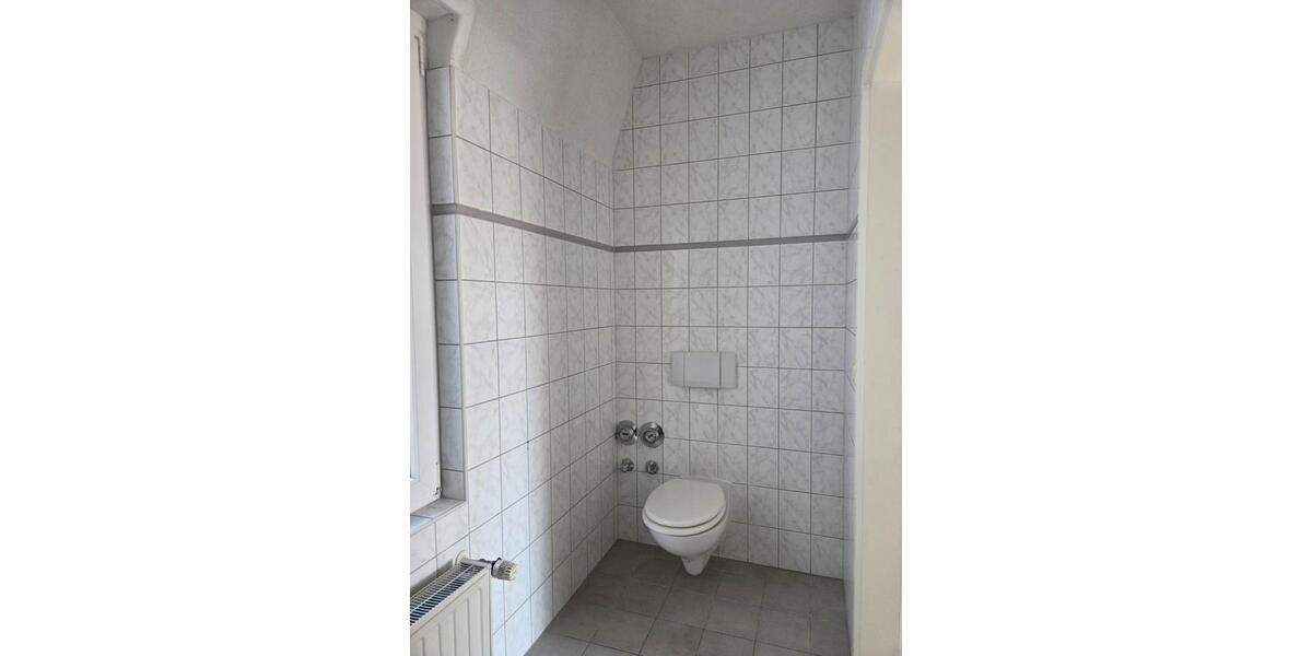 Dachgeschoßwohnung Meißen - 3 Zimmer, 75 m&sup2;, 675&euro; | Angebot:25904346